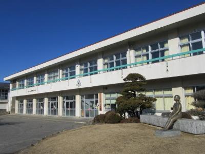 菅野小学校外観