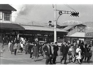 松本駅前風景の写真