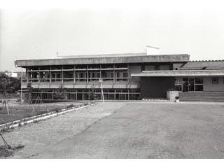 松本市立図書館の写真