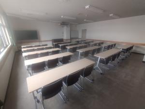 松本市勤労会館第4会議室の写真です