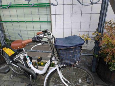 ヘルメット付き自転車