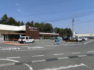 波田駅前