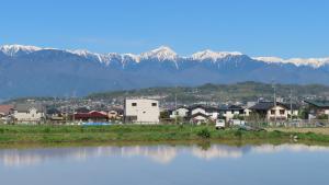 山と田んぼ