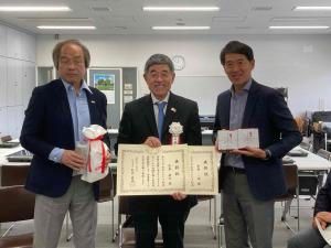 安東さん表彰