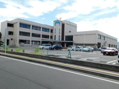 松本市勤労者福祉センターの外観です